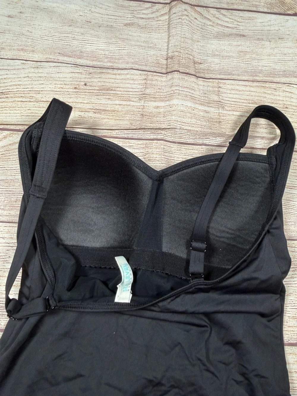Sea Level Australia timeless black